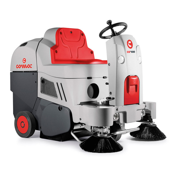 Comac CS700 H Підмітальна машина з місцем оператора
